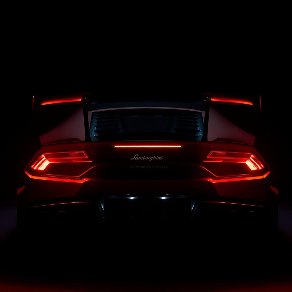 Lamborghini Huracán rear lighting